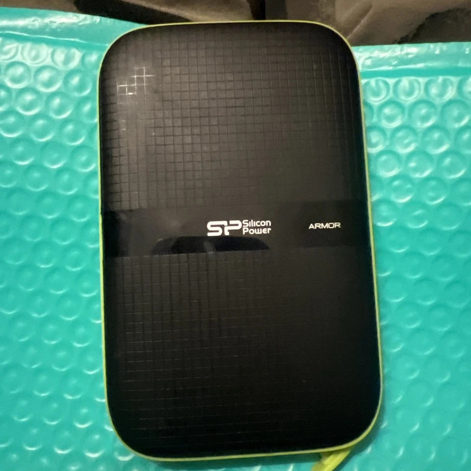 Silicon Power Armor A60 5TB,EXTERNAL,2.5" (SP050TBPHDA60S3K) Hard Drive - Image 1 of 2