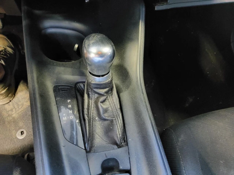Toyota C-HR      2018 Transmission Shifter 431724 - Image 1 of 1