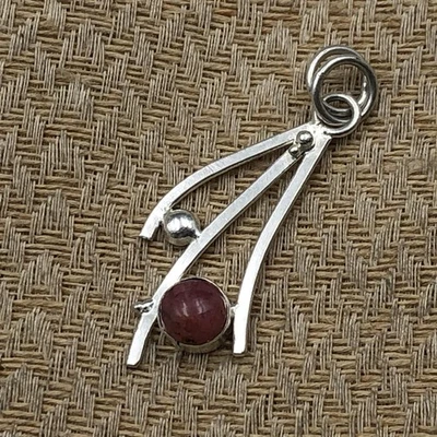 Venta Año Nuevo Colgante Redondo Rodonita Negra Aniversario Hermana Plata de Ley Foto 1 de 4