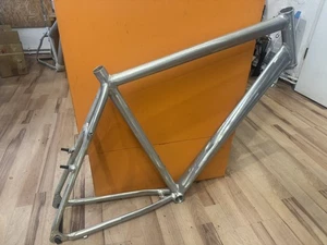 28" Alu Roh Rahmen unlackiet NEU! - Bild 1 von 1