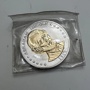 Abraham Lincoln 1809  -  1984    175th Anniversary Silver/Gold Plated Coin  - Picture 1 of 3