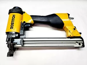 BOSTITCH 538s214  WC Pneumatic Stapler, 15/16" Crown, 7/8" to 1- 1/4" Length - Picture 1 of 3