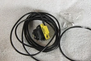 Banner QS18UNAE, Ultraschallsensor - Bild 1 von 3