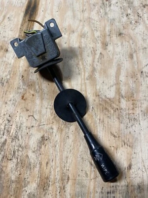 Interruptor limpiaparabrisas bmw 2002tii 1600 ti e10 usado 1357012 Foto 1 de 3