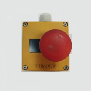 ▀▄▀▄▀  SIEMENS BOX 3SB38 PLASTIC + BOTON PARADA DE EMERGENCIA - STOP EMERGENCY - Picture 1 of 3