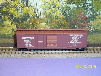  MTL N SCALE #33060 50' STD. BOX CAR w/ PLUG DOOR & SLIDING DOOR COTTON BELT - Image 1 of 3