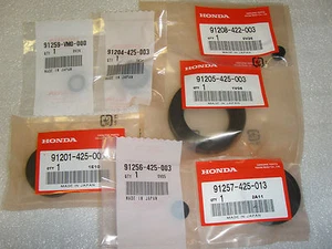 Honda New 750 Oil Seal Set CB750K CB750C CB750SC CB750F CB750L 90000-425-000 - Picture 1 of 1