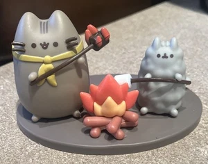 Summer 2020 Exclusive Pusheen Box Campfire Vinyl Figure EUC - Picture 1 of 3