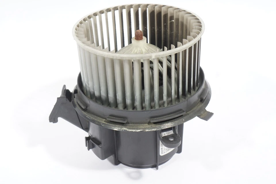 Soplador de aire acondicionado Mercedes Benz C300 W204 2008-2014 OEM Foto 1 de 4