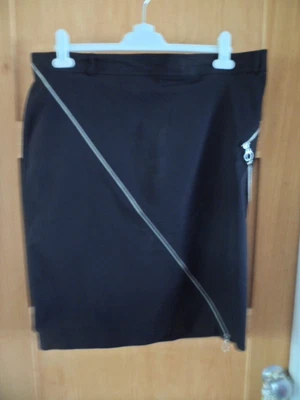 ETAMS SIZE 24 STRETCH BLACK SKIRT DIAGONAL ZIP CHAINS STRIAGHT 25L - Image 1 of 4