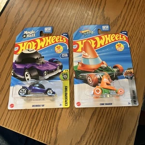 Hot Wheels Decidedly Go & Cone Shaker Lot of 2 Mainline 2025 MINT ON CARDS!! - Bild 1 von 9
