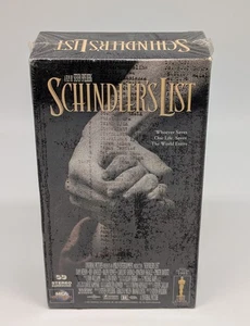 NEW Schindlers List VHS Universal Pictures 1993 Steven Spielberg FACTORY SEALED - Imagen 1 de 8