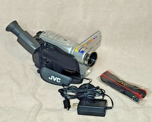 JVC CAMCORDER SVHSC GR-SXM260U tested Camera S VHS C w/ Battery & AC Adapter! - Picture 1 of 8