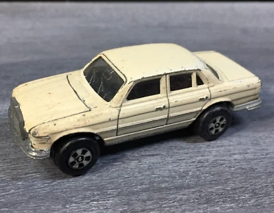 '79 Ertl Mercedes-Benz 450 SE sedán color crema escala diecast HK ver descripción Foto 1 de 4