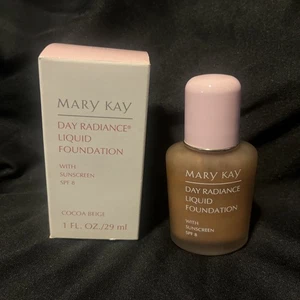 MARY KAY Day Radiance Liquid Foundation Cocoa Beige # 6332 Full Size - Picture 1 of 4