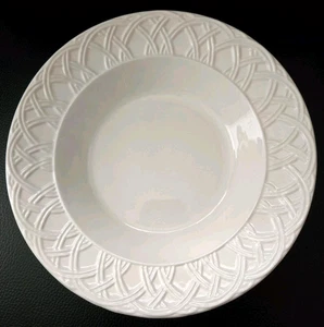 JUEGO DE 5 TAZONES SOPERA PIER 1 CANASTA RELIEVE 9 3/8" CELOSÍA BLANCA ITALIA - Imagen 1 de 3