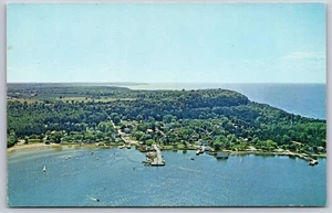Postal cromada vista aérea Fish Creek Door County Gibralter Wisconsin - Imagen 1 de 3
