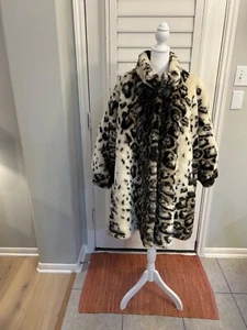 Monterey Fashions Leopard Cape Size 12 - Picture 1 of 6
