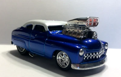 MUSCLE MACHINES VOTE AMERICA 49 MERC COUPE DIECAST  1/64 SCALE 1949 MERCURY  - Image 1 of 4