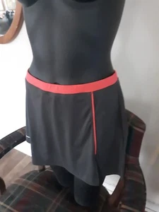 ARTENGO DECATHALON Tennisskort grau mit orangefarbenen Details Damen Größe S - Bild 1 von 5