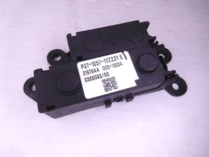MTA P27-1257-12ZZZ1 E Fuse Holder Assembly (S3) - Picture 1 of 3
