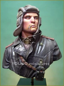 Young Miniatures - Soviet Tank Commander 1944  - 1/10th Resin Bust - YM1823 - Picture 1 of 9