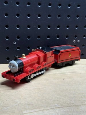 Trackmaster Thomas & Friends "James" 1994 tren motorizado funcionando Tomy conectado Foto 1 de 4