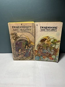 Dragonsong And Dragonsinger By Anne Mccaffery Paperback Lot Of 2 - Picture 1 of 4