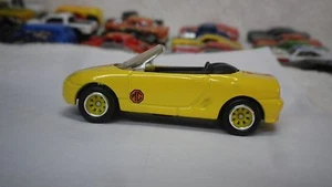 Matchbox Roadster 1998 amarillo MGF Hot Wheels personalizado pilotos reales - Imagen 1 de 5