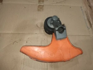 Gear Box Head For Stihl FS80 FS85R FS90 FS100R FS120 FS200 FS250 FS91 Trimmers - Picture 1 of 5