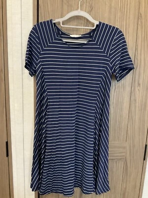 Vestido elástico azul hasta la rodilla manga corta cuello redondo talla XS exuberante para mujer Foto 1 de 4