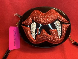 NWT - BETSEY JOHNSON Halloween Red Lips & Fangs Kitsch Crossbody Shoulder Bag - Picture 1 of 12