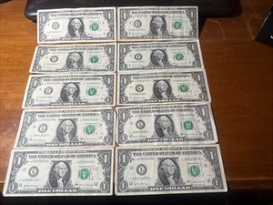 10 QTY 2017 $1 DOLLAR BILL STAR NOTES CIRCULATED LOT 1E - Picture 1 of 8