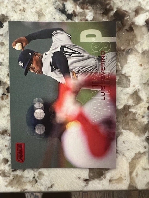 2018 TOPPS MLB STADIUM CLUB RED FOIL CARD NEW YORK YANKEES LUIS SEVERINO #211 - Image 1 of 1
