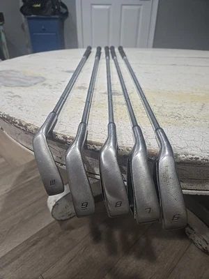 Top Flite Stainless Golf Irons LH  6,7,8,9,W Flex-S - Image 1 of 4
