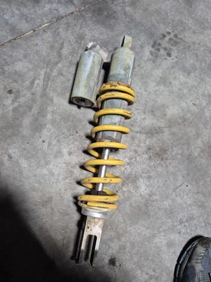 Suspensión amortiguador trasero honda cr250r 2000-2001 Foto 1 de 4