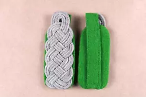 Tableros de hombro charreteras de rango de oficiales superiores del ejército alemán de la Segunda Guerra Mundial en lana verde tenaz - Imagen 1 de 1