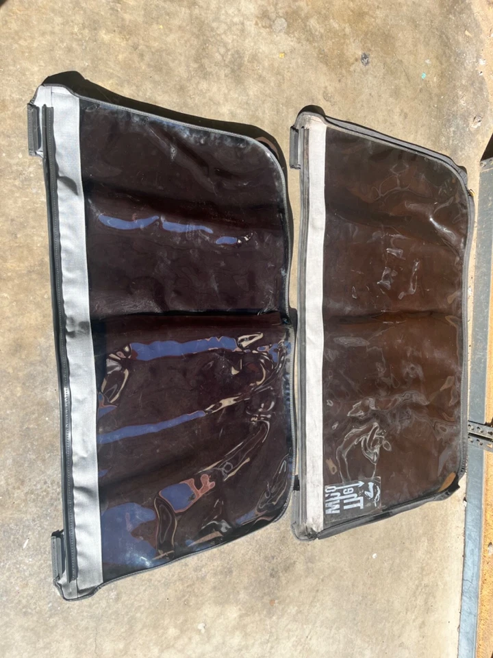 Jeep TJ soft top windows traseiro 2005 wrangler ilimitado. Tingido.  - Imagem 1 de 1