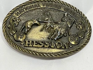 "Hebilla de cinturón vintage 1980 Hesston National Finals Rodeo 4""" - Imagen 1 de 4