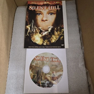 Silent Hill (DVD, 2006, Full Frame Edition) NO CASE *FREE ECONOMY SHIPPING* - Image 1 of 2