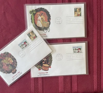 Christmas 1988 Traditional & Contemporary Fleetwood Envelopes Scott #2399-2400. - Image 1 of 4