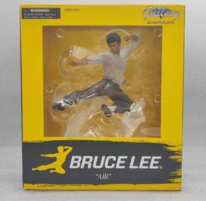 DST Art Museum Bruce Lee Flying Kick Statue H:10In Figures Model Toys Collect - Picture 1 of 5