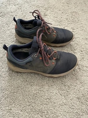 Zapatilla deportiva de senderismo impermeable Teva Canyonview RP a prueba rápida EE. UU. 9 Foto 1 de 4