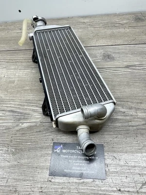 KTM 125 250 SX 2019-2022 OEM lado de llenado radiador derecho compatible con 19-22 TC 125 250 Foto 1 de 4