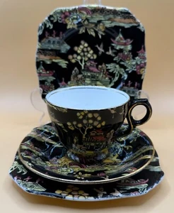 Vintage Royal Winton Grimwades 'Pekin Black' Large Cup & Saucer + 2 Side Plates - Picture 1 of 11