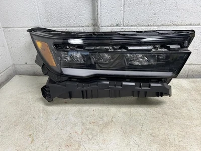 2025 HONDA PILOT OEM Headlight Passenger Right Side - Image 1 of 4