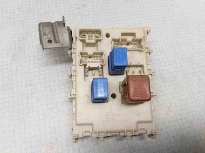 Modulo scatola fusibili NISSAN PRIMERA Hatchback P12 24350AV700 1.59 benzina 32527549 - Immagine 1 di 2