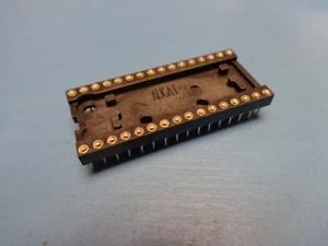 (1) AUGAT 532-AG11D-ES 32 pines 600 MIL DIP PLOMO DE ESTAÑO Marco cerrado IC Toma de chip - Imagen 1 de 2