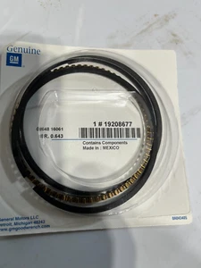 1 (One) NEW Genuine GM Piston Ring Set Part No 19208677 12456338 41859CP PR3165 - Bild 1 von 1