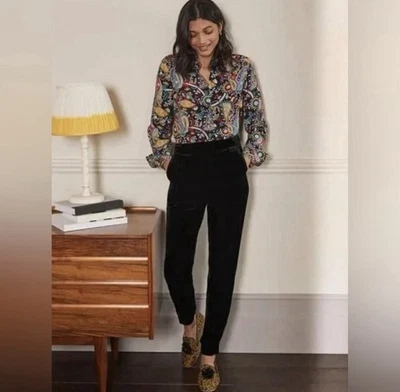 Boden Women’s Straight Leg Velour Pants Black Size 8R - Image 1 of 4